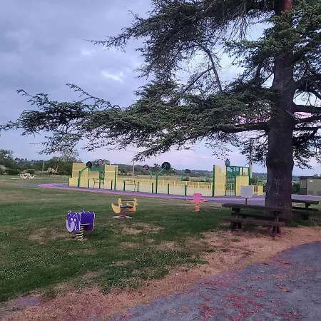 펜션 Charmante Maison En Bord De Vire A Saint-Fromond